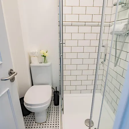 Modern 47, Grove Park, Wi-fi & Tv دبلن